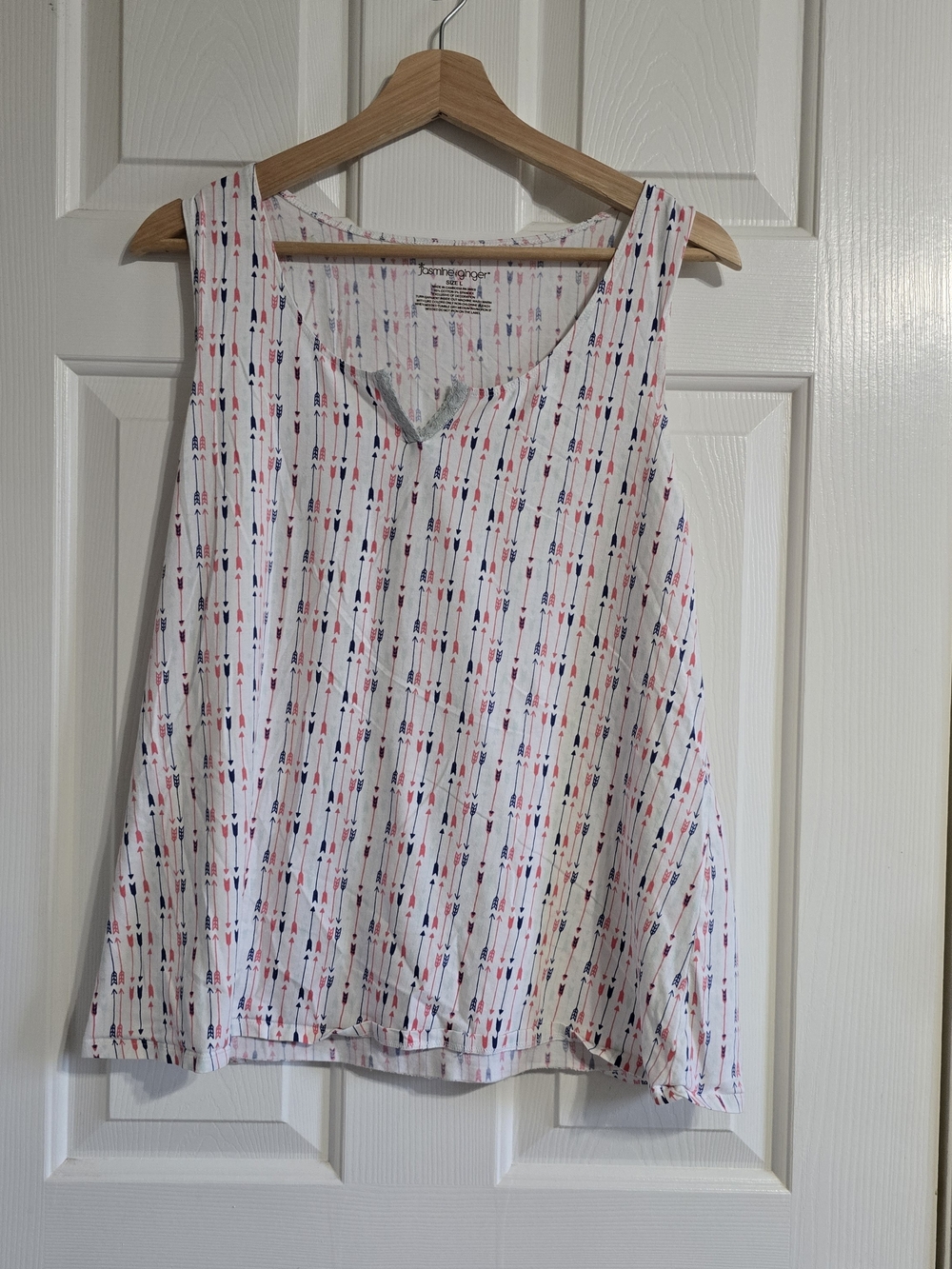 Jasmine & Ginger Women's White Red Blue Arrow Lace V-Neck Tank Top Size L